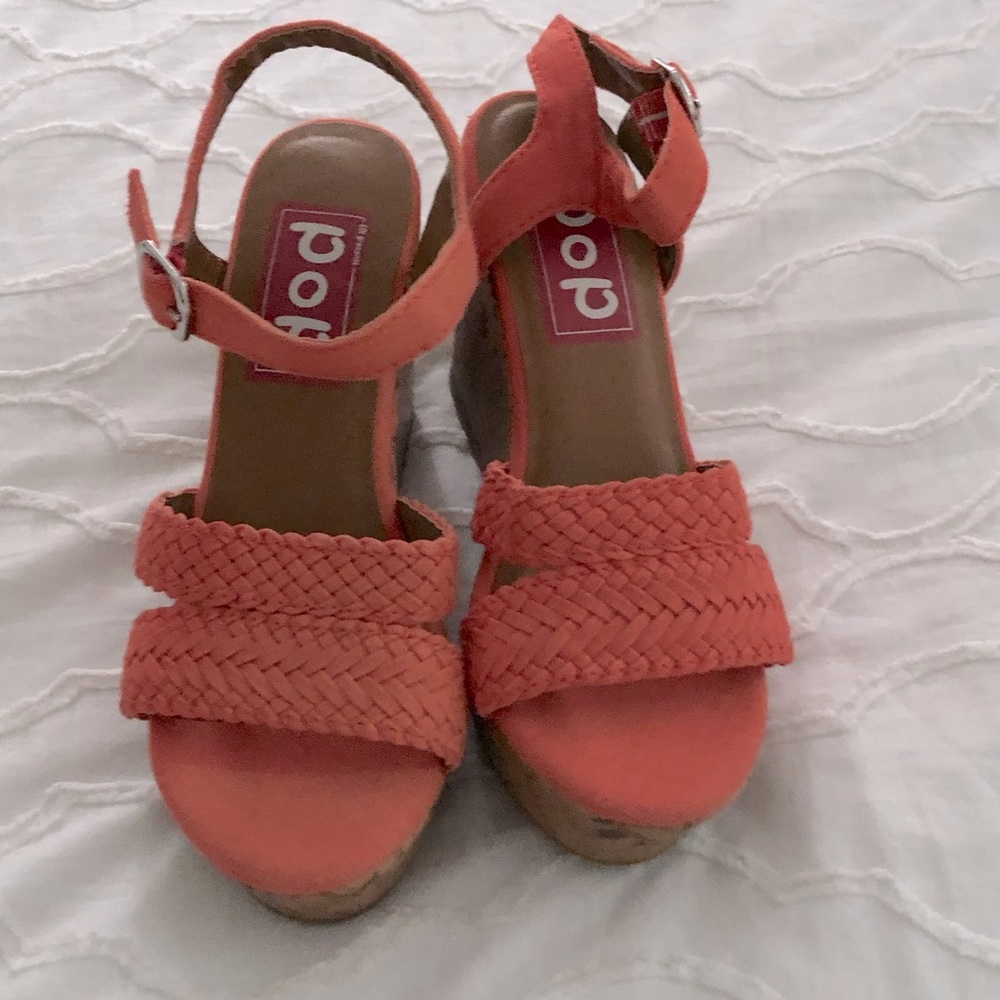 Coral wedges